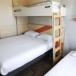 Ibis Budget Poitiers Nord Futuroscope Hotel