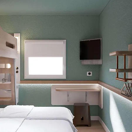 Ibis Budget Poitiers Nord Futuroscope Hotel 2*