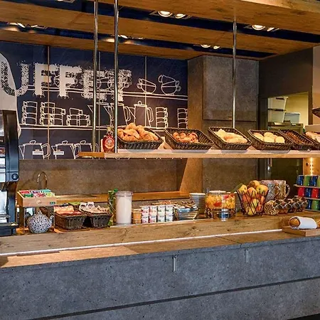 Ibis Budget Poitiers Nord Futuroscope Otel 2*