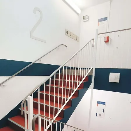 Ibis Budget Poitiers Nord Futuroscope 2*