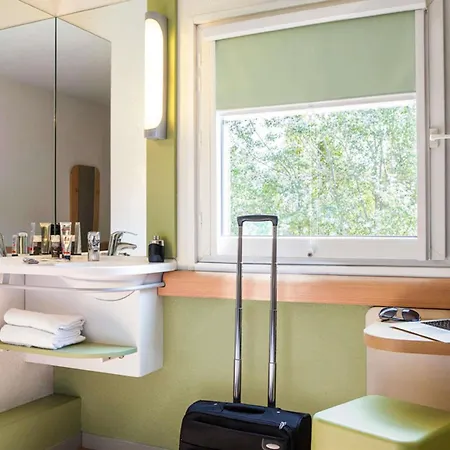 Hotel Ibis Budget Poitiers Nord Futuroscope 2*