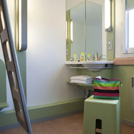 Ibis Budget Poitiers Nord Futuroscope Hotel