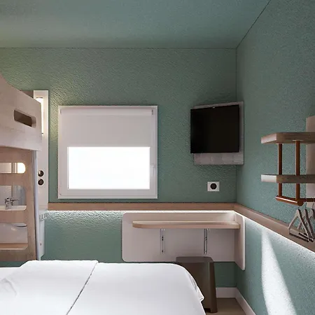 Ibis Budget Poitiers Nord Futuroscope 2*