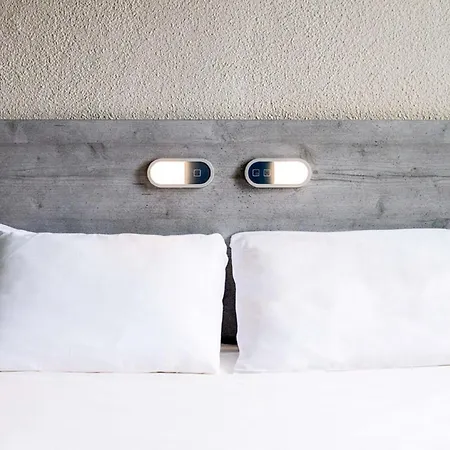 Ibis Budget Poitiers Nord Futuroscope فندق 2*