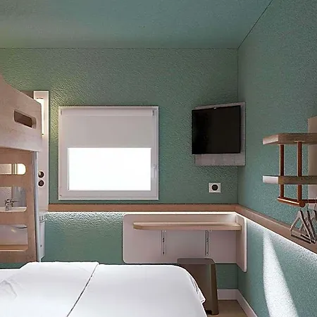 Ibis Budget Poitiers Nord Futuroscope 2*